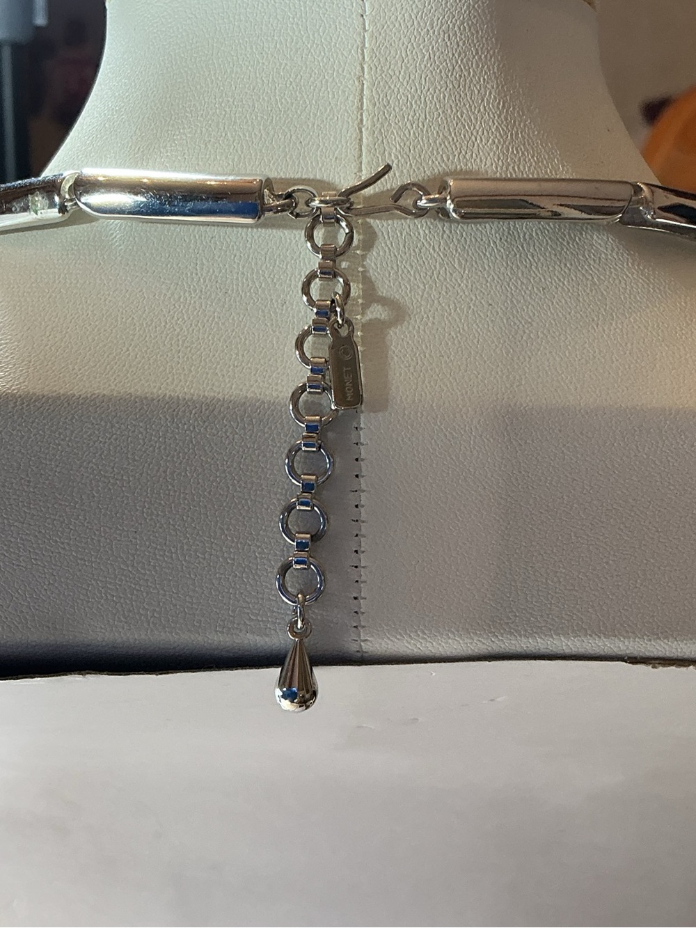 Monet Silver Tone Infinity Knot Collar Necklace Statement Vintage - Picture 7 of 8